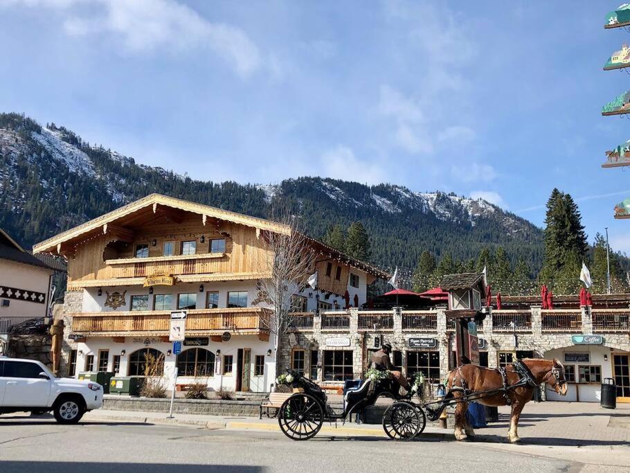 Appartement Walk To Downtown Leavenworth * Sleeps 6 + Pets * Ground Level Gem! Extérieur photo
