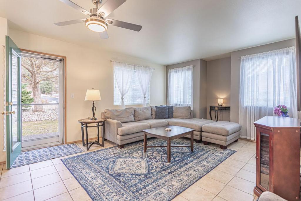 Appartement Walk To Downtown Leavenworth * Sleeps 6 + Pets * Ground Level Gem! Extérieur photo
