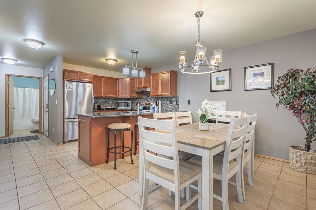 Appartement Walk To Downtown Leavenworth * Sleeps 6 + Pets * Ground Level Gem! Extérieur photo